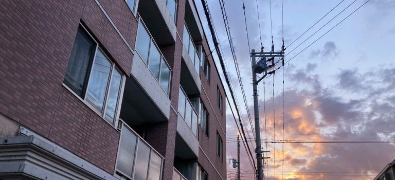 車庫シャッターの点検修理で守る快適と安心な毎日のための基礎知識