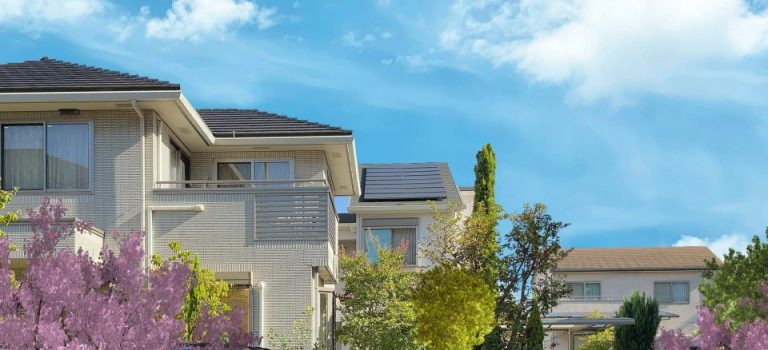 電動シャッターが動かない時の故障原因と安心して使い続けるための業者選びとメンテナンス方法